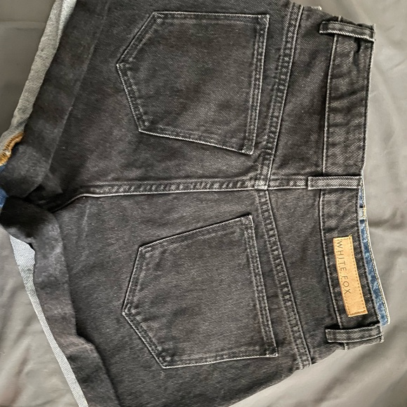 Shorts - Picture 4 of 4